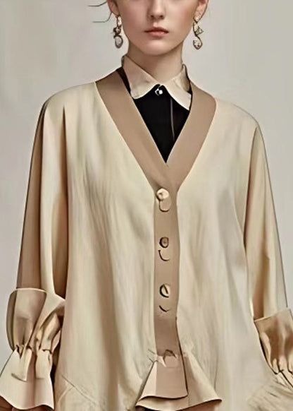 Well Tailored Coat with a Graceful Silhouette