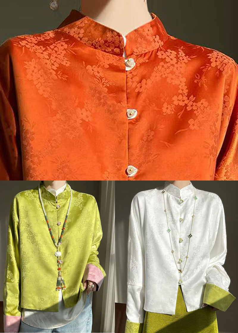 Sophisticated Blouse with a Clean Classic Look