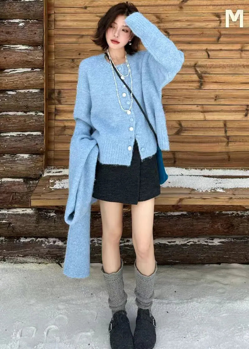Classic Vintage Cardigan with a Flattering Fit