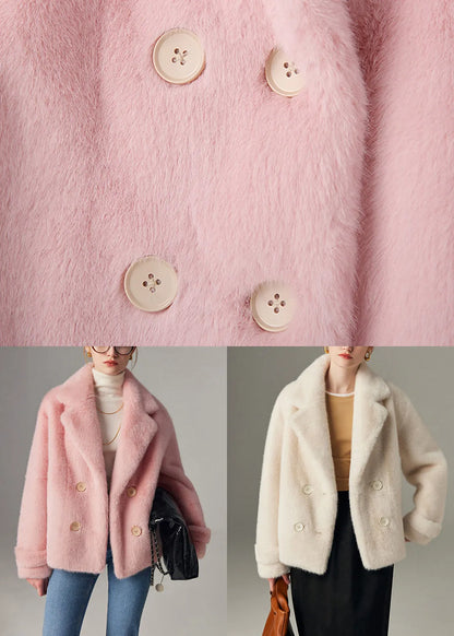 Effortlessly Elegant Coat with a Timeless Design