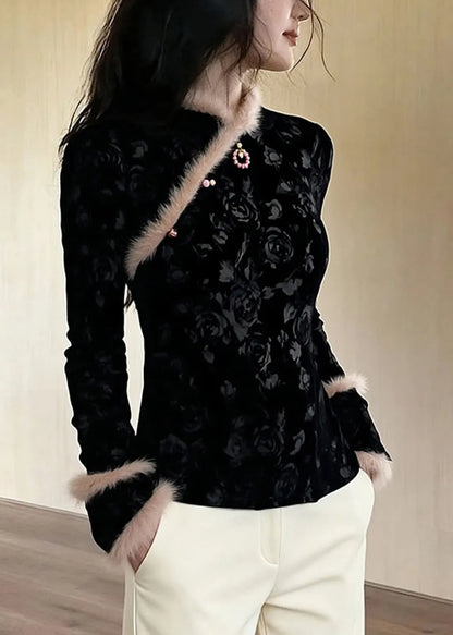 Beautifully Finished Blouse in a Timeless Design