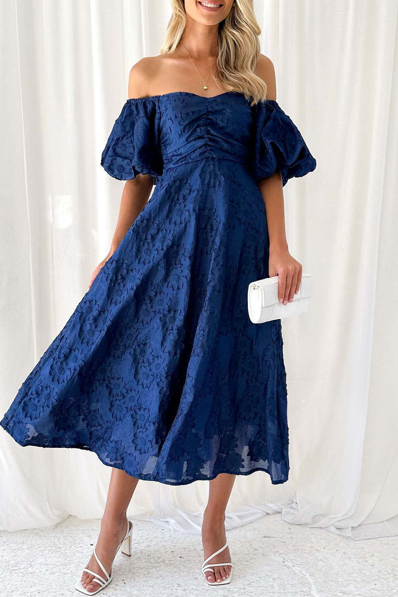 Classic Vintage Dress with a Flattering Fit