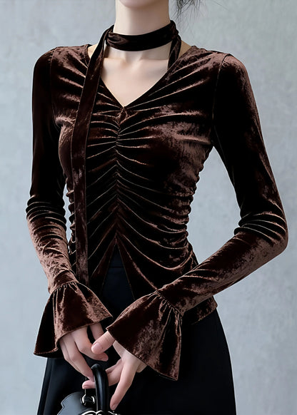 Beautifully Finished Top in a Timeless Design