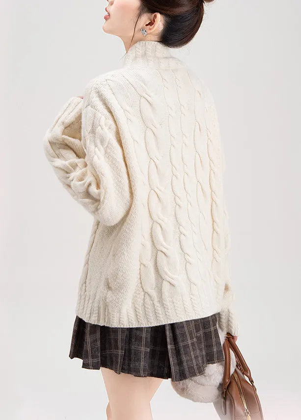 Gracefully Styled Coat for Any Occasion