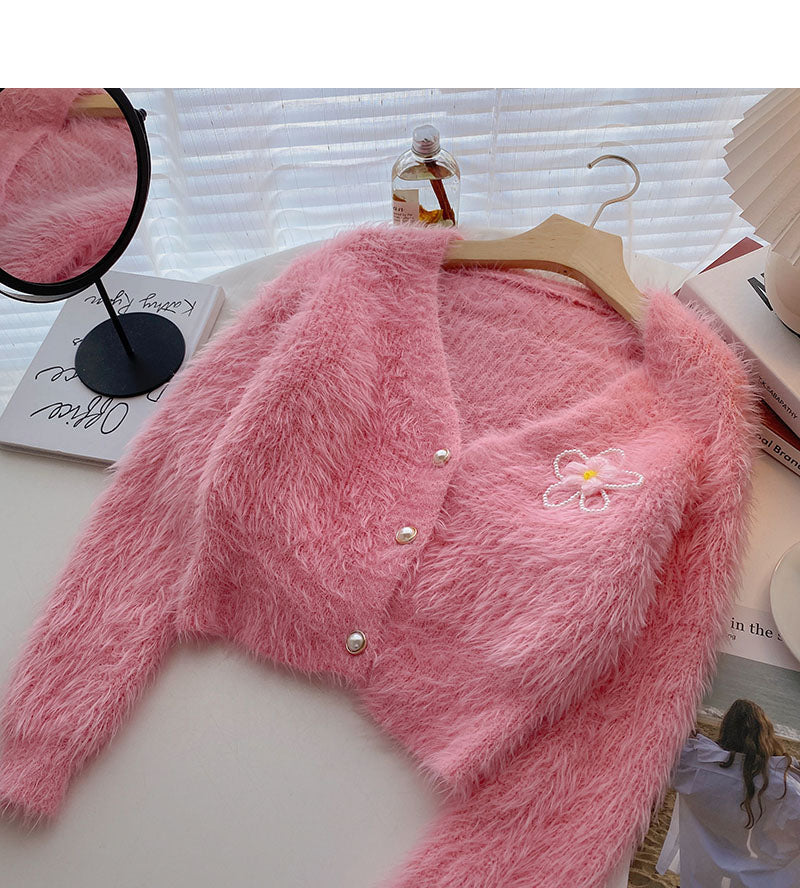 Classic Vintage Cardigan with a Flattering Fit