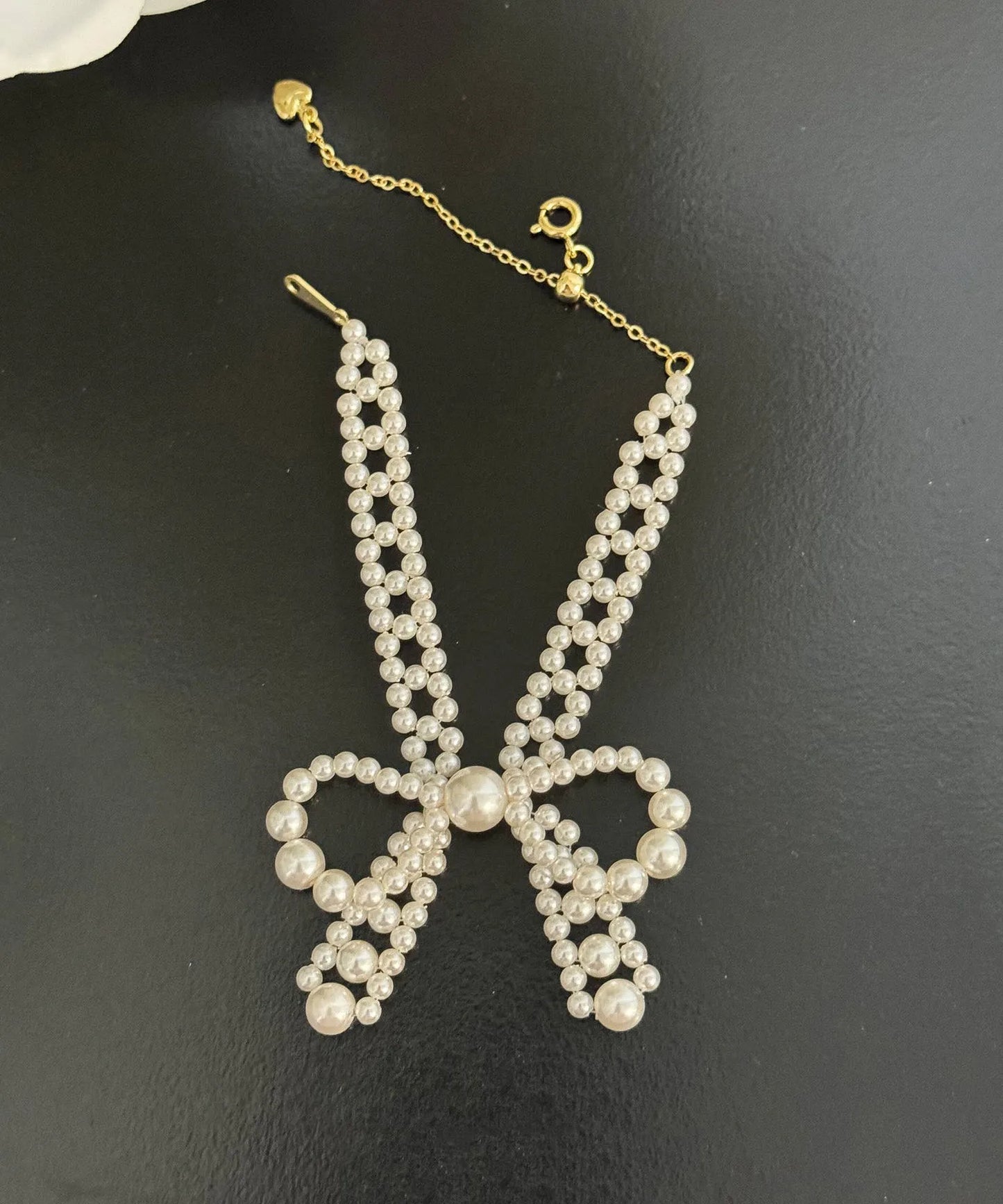 Classic Pearl Set with Timeless Appeal