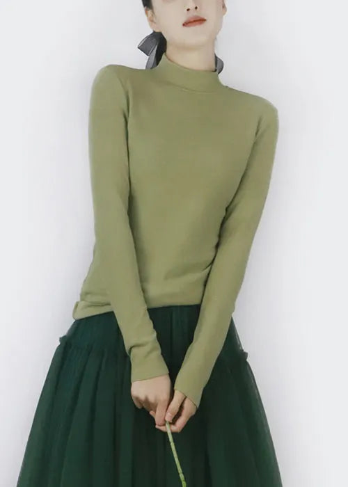 Classic Vintage Shirt with a Flattering Fit