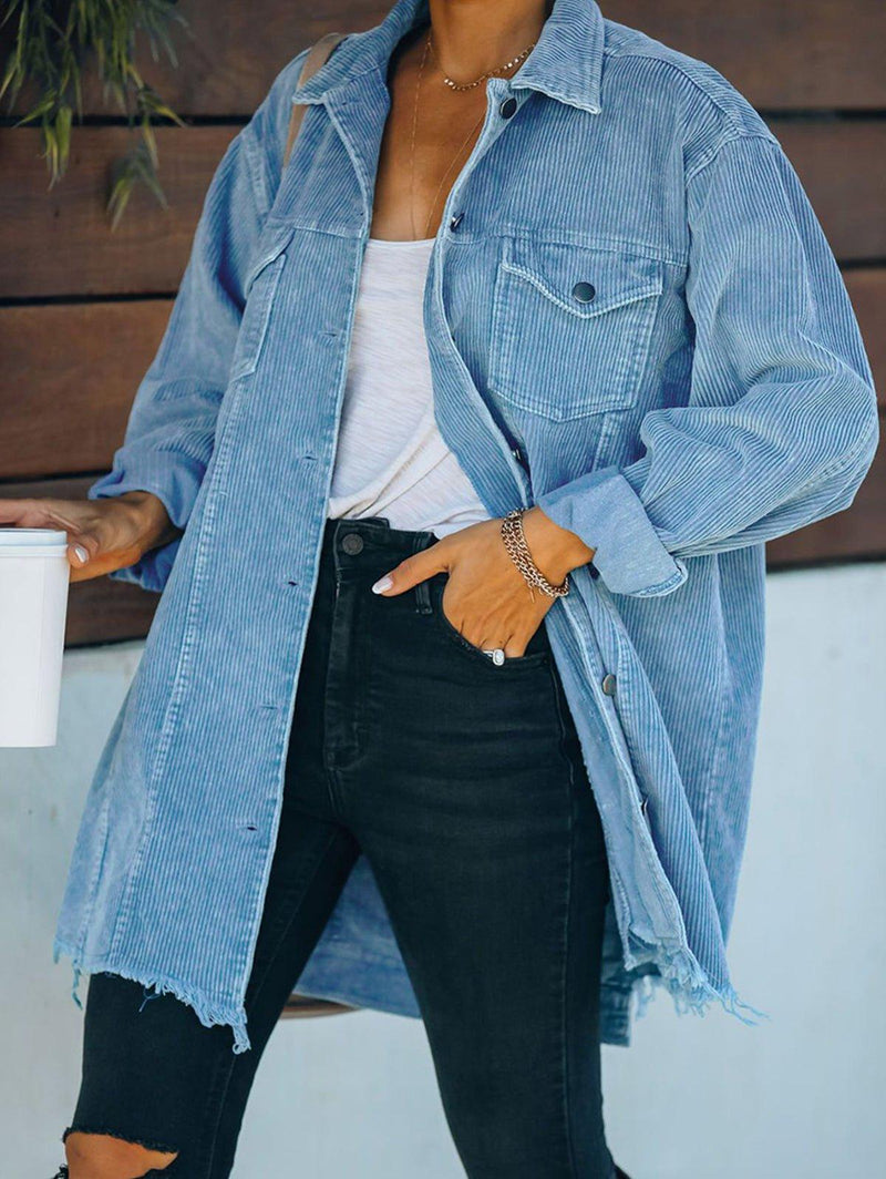 Well Tailored Jacket with a Graceful Silhouette