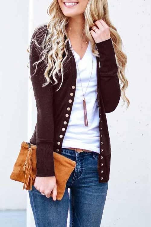 Well Tailored Cardigan with a Graceful Silhouette