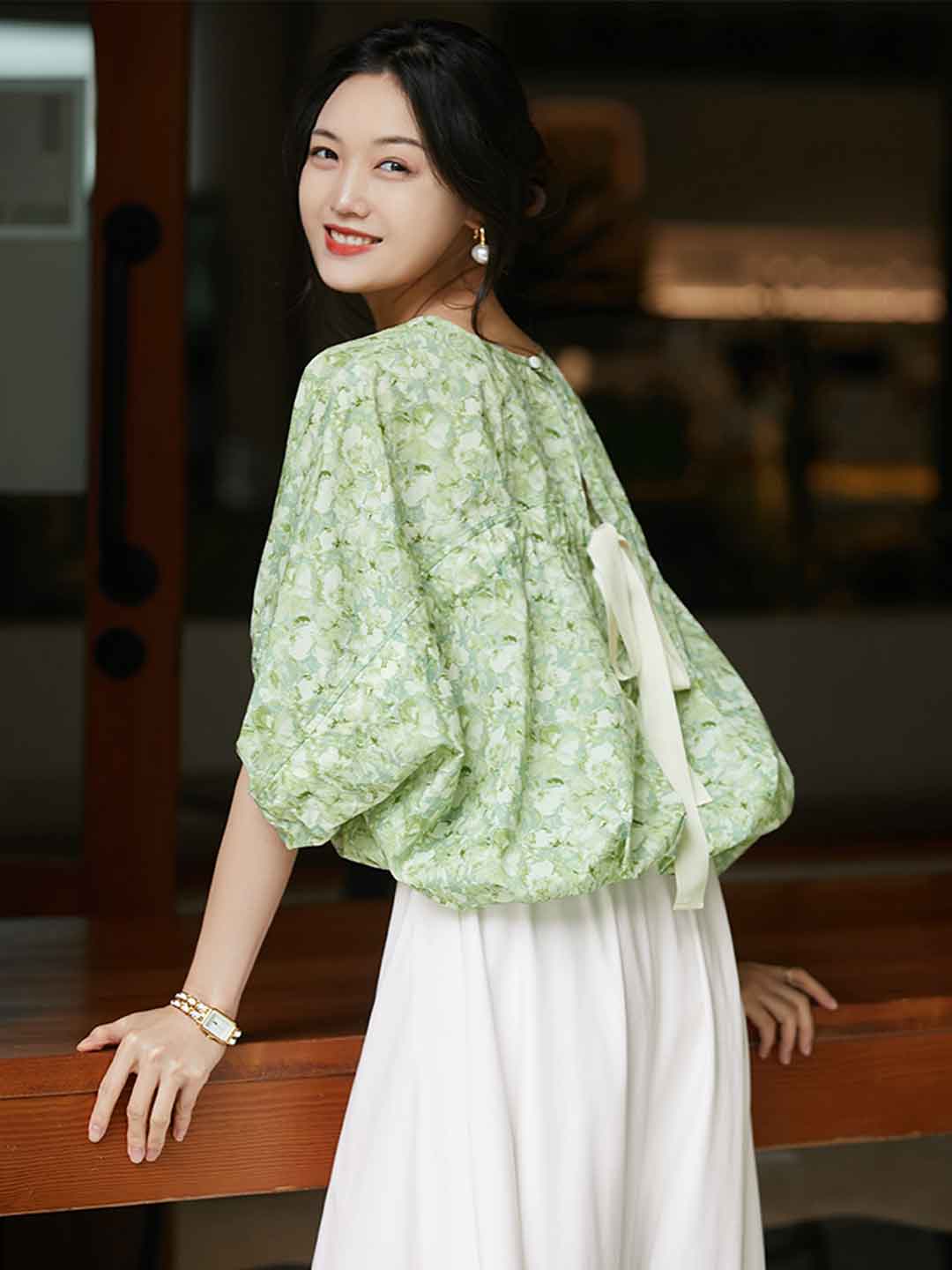 Elegantly Styled Blouse for Everyday Wear