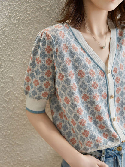 Beautifully Finished Cardigan in a Timeless Design