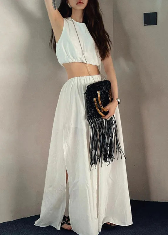 Effortlessly Elegant Garment with a Timeless Design