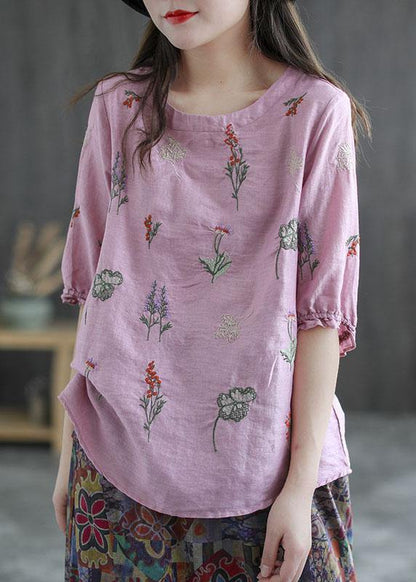 Classic Vintage Blouse with a Flattering Fit