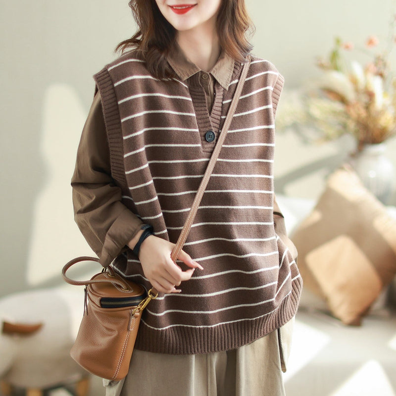 Effortlessly Elegant Garment with a Timeless Design