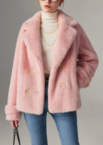 Effortlessly Elegant Coat with a Timeless Design