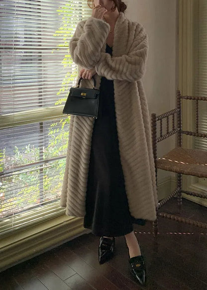 Classic Vintage & Enduringly Stylish Coat