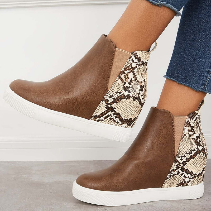 Chic Orthopedic Sneakers with Unique Design