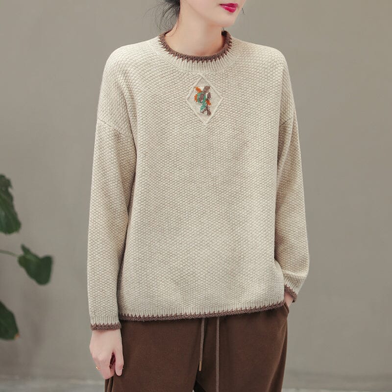 Effortlessly Elegant Sweater with a Timeless Design