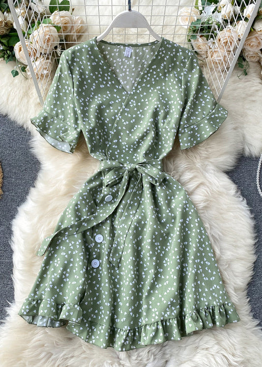 Classic Vintage Dress with a Flattering Fit