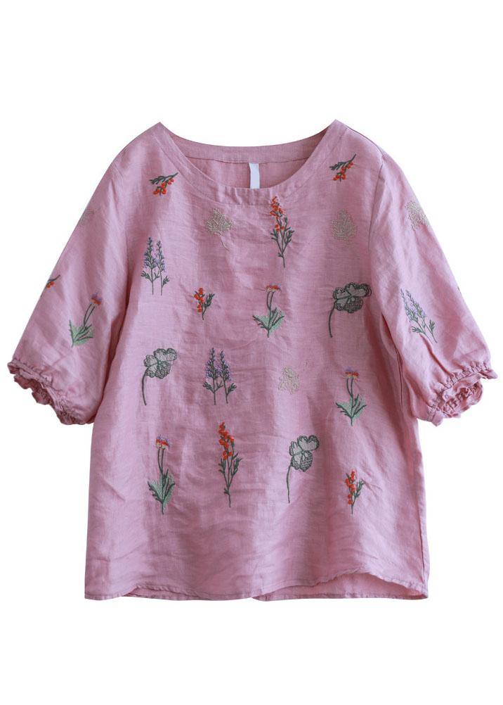 Classic Vintage Blouse with a Flattering Fit