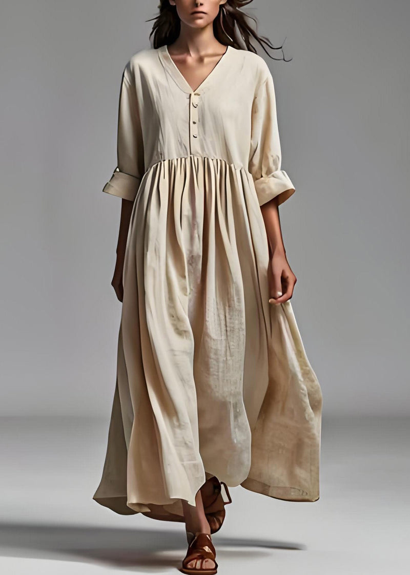 Beautifully Finished Dress in a Timeless Design