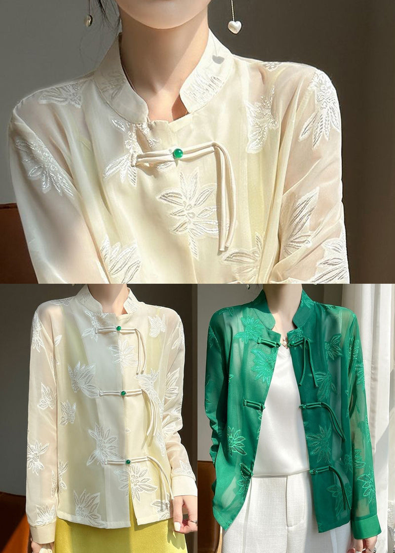 Classic Vintage Shirt with a Flattering Fit