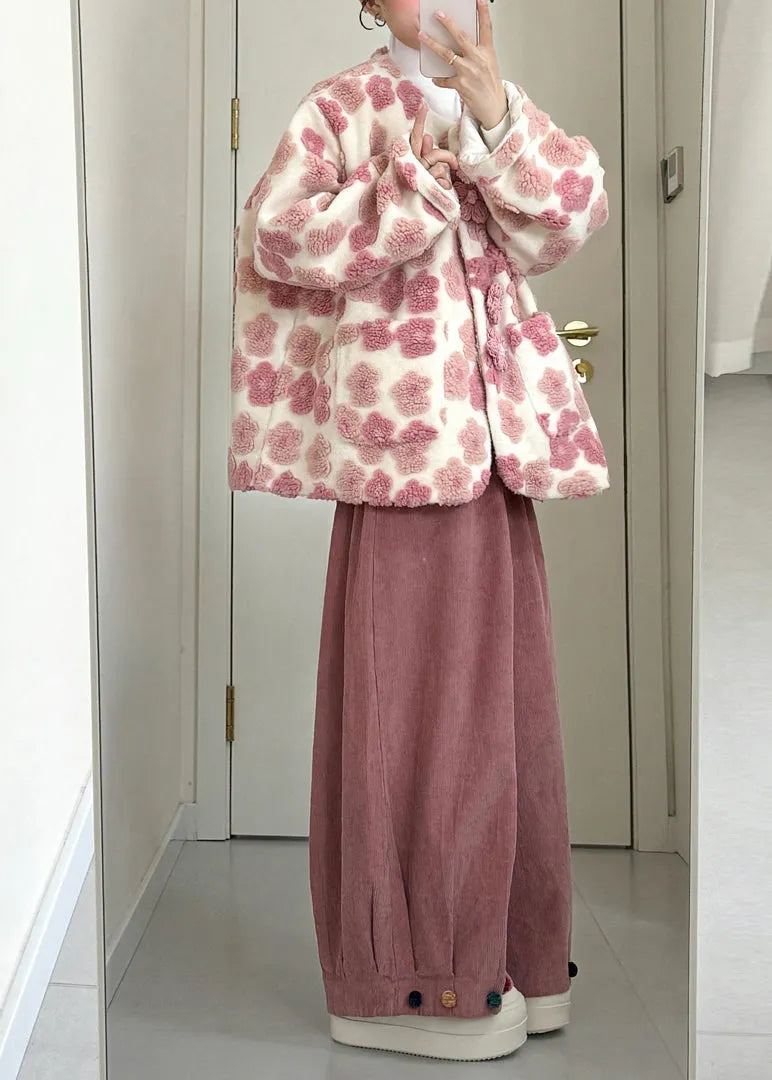 Classic Vintage Pants with a Flattering Fit