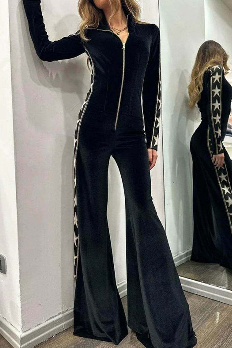Effortlessly Elegant Garment with a Timeless Design