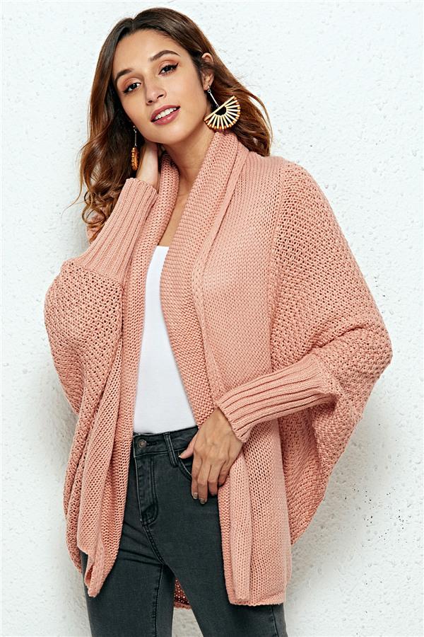 Effortlessly Elegant Cardigan with a Timeless Design