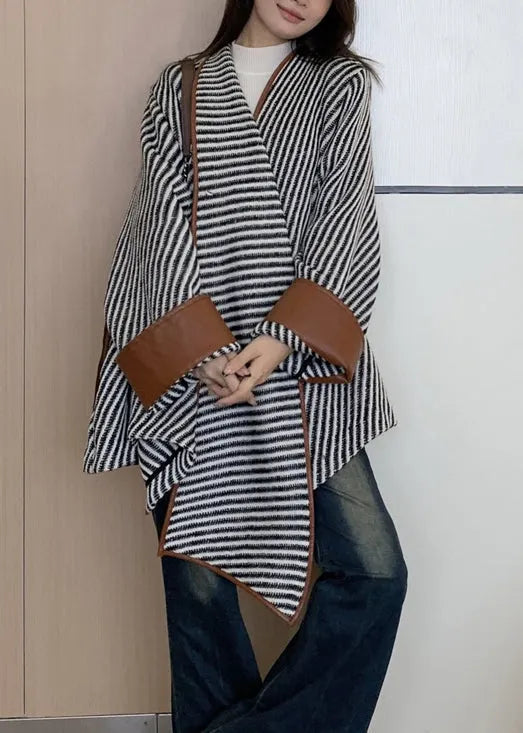Well Tailored Coat with a Graceful Silhouette