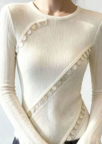 Classic Vintage Sweater with a Flattering Fit