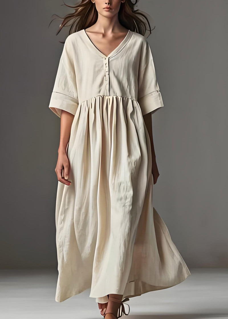 Beautifully Finished Dress in a Timeless Design