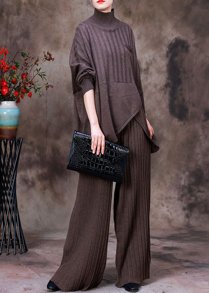 Well Tailored Sweater with a Graceful Silhouette