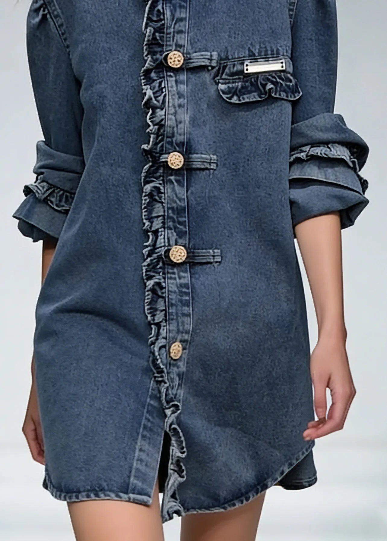 Beautifully Finished Coat in a Timeless Design