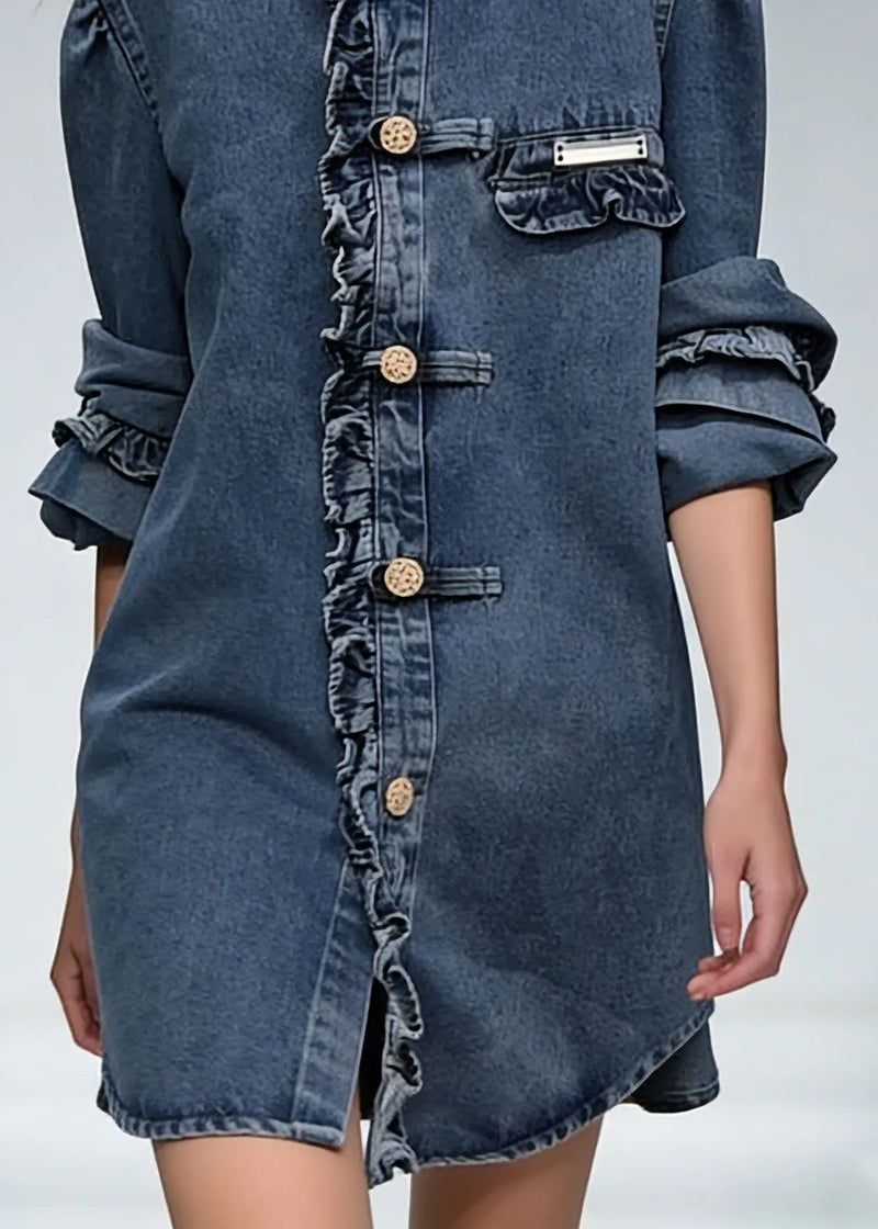 Beautifully Finished Coat in a Timeless Design
