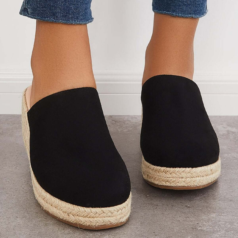 Chic Orthopedic Sandals with Unique Design