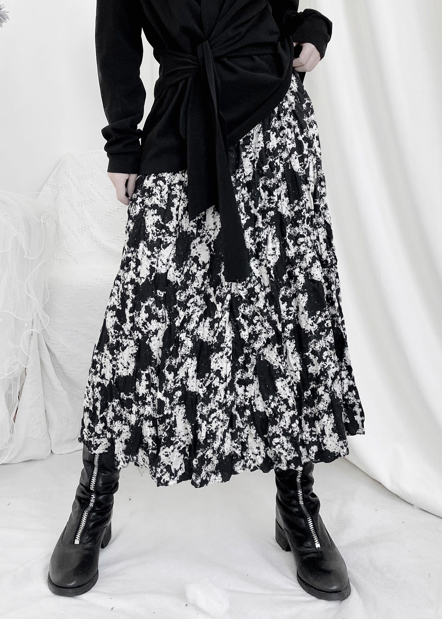 Effortlessly Elegant Garment with a Timeless Design