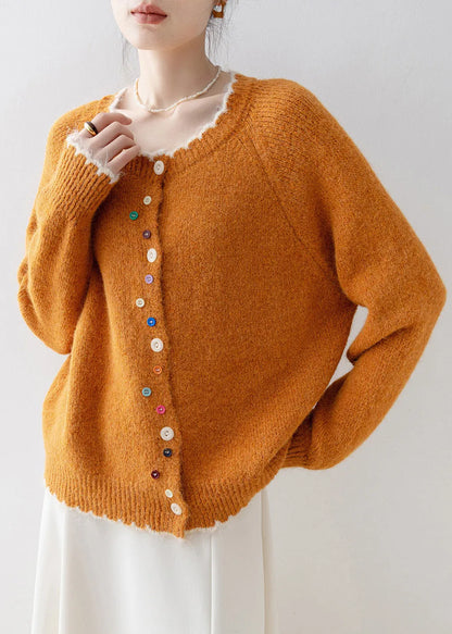 Effortlessly Elegant Cardigan with a Timeless Design