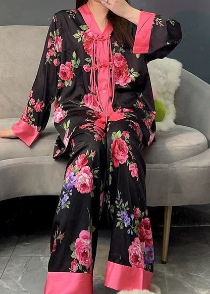 Casually Elegant Garment with a Refined Edge