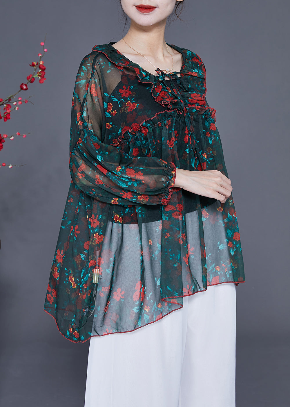 Classic Vintage & Enduringly Stylish Top