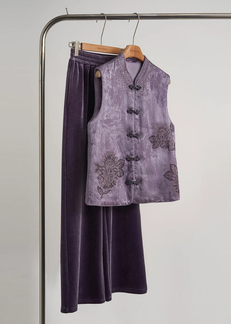 Well Tailored Garment with a Graceful Silhouette
