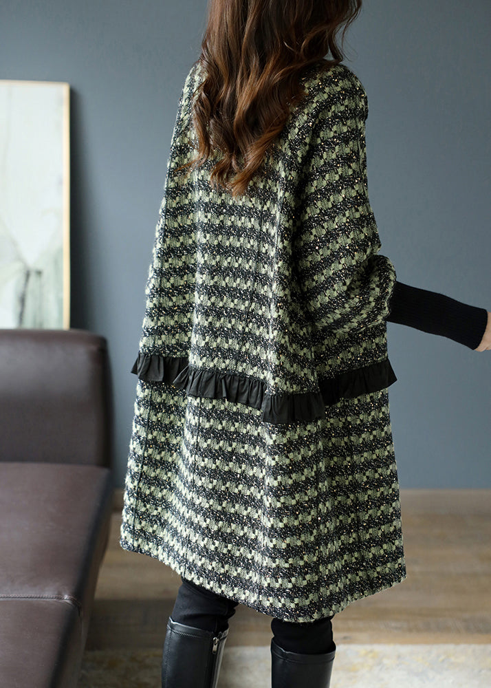 Well Tailored Coat with a Graceful Silhouette