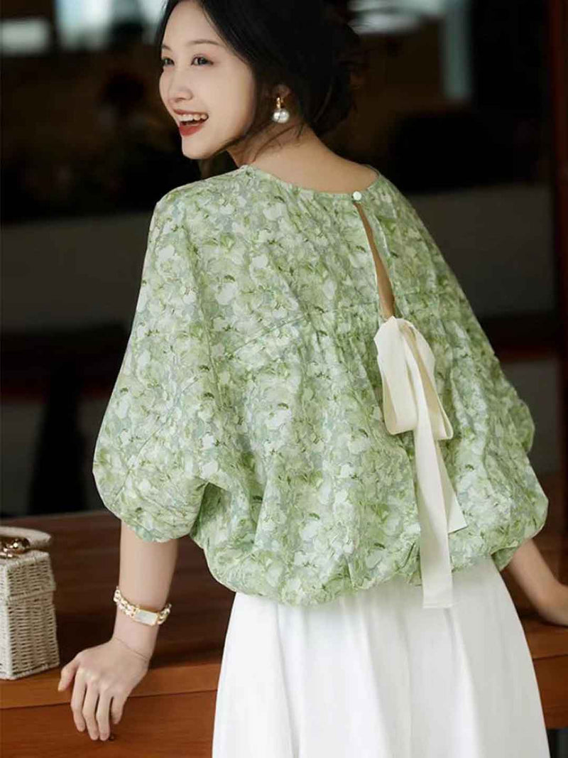 Beautifully Finished Blouse in a Timeless Design