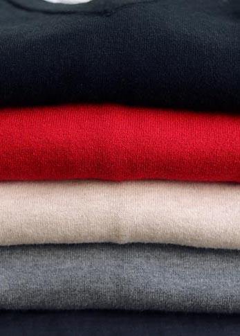 Effortlessly Elegant Sweater with a Timeless Design