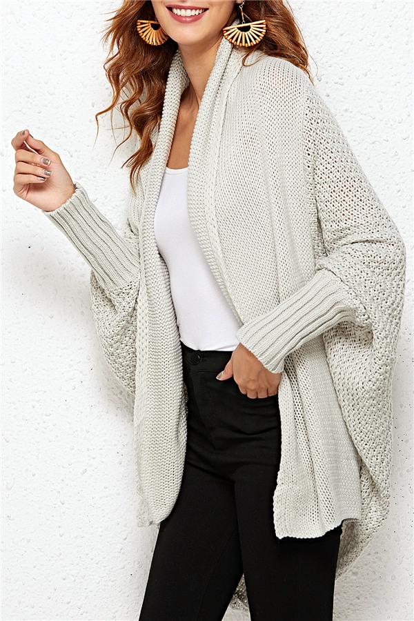 Effortlessly Elegant Cardigan with a Timeless Design