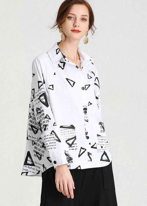 Classic Vintage Shirt with a Flattering Fit