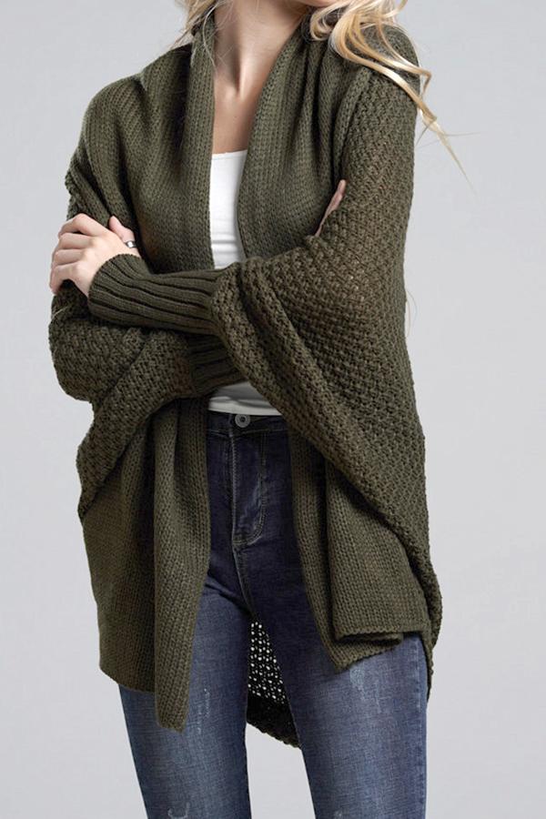 Effortlessly Elegant Cardigan with a Timeless Design