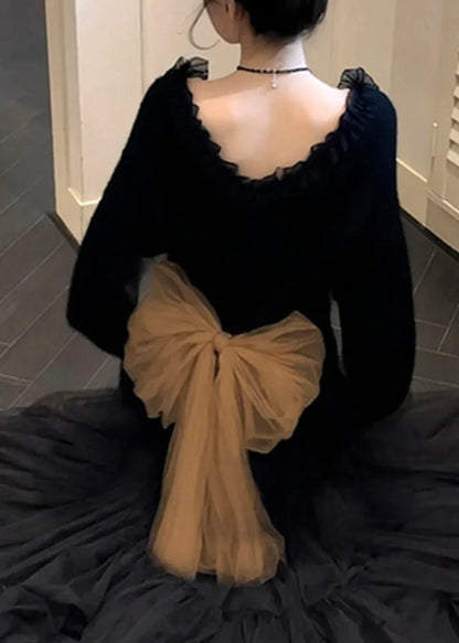 Well Tailored Sweater with a Graceful Silhouette