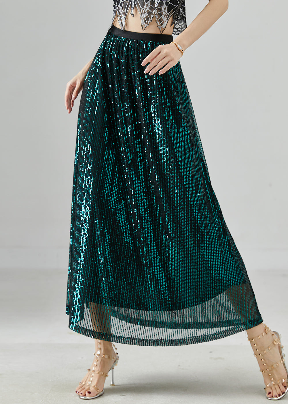 Well Tailored Garment with a Graceful Silhouette