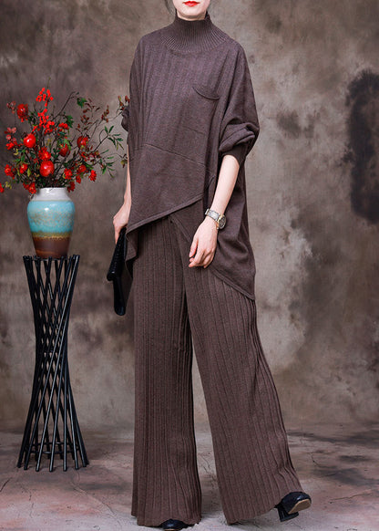 Well Tailored Sweater with a Graceful Silhouette
